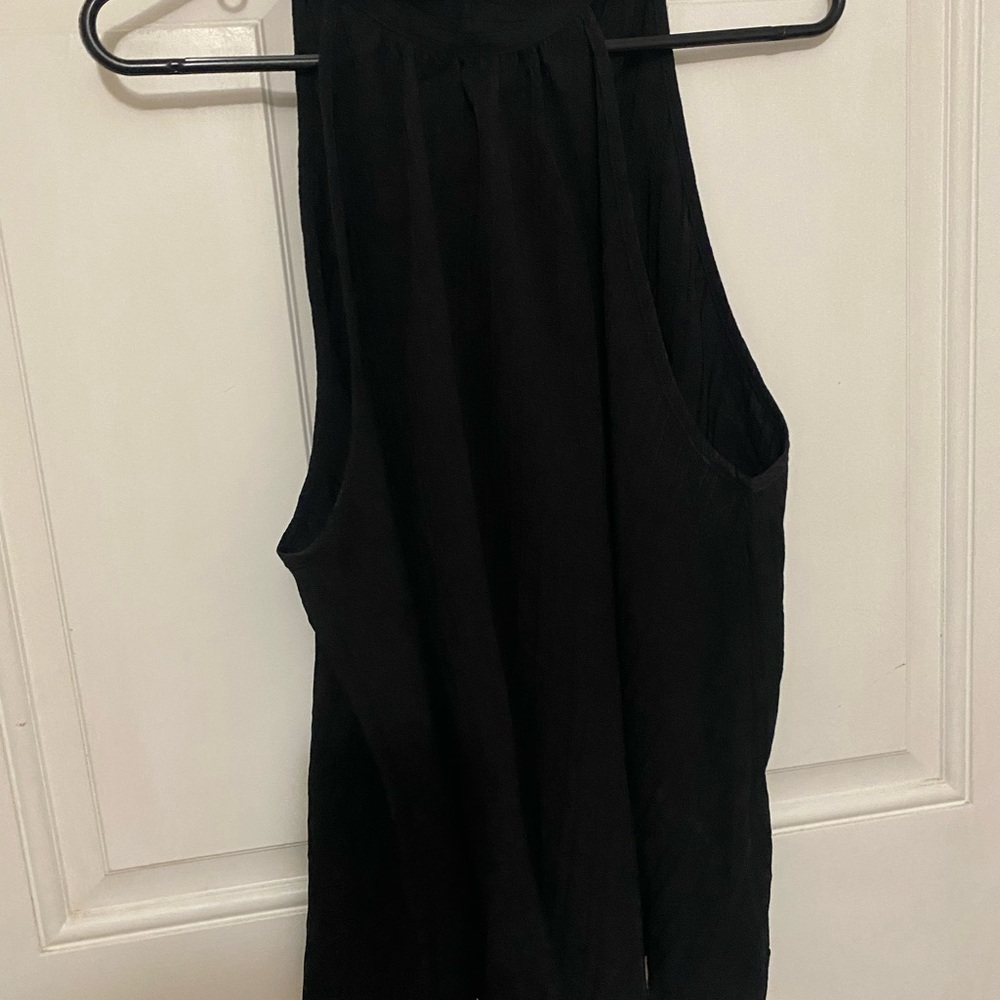SHEIN light weight  material - Picture 2 of 4